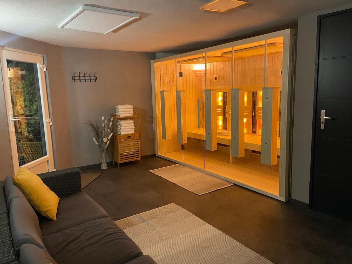 Hajduhegy Vendeghaz Apartment เอ็กเกอร์ ภายนอก รูปภาพ
