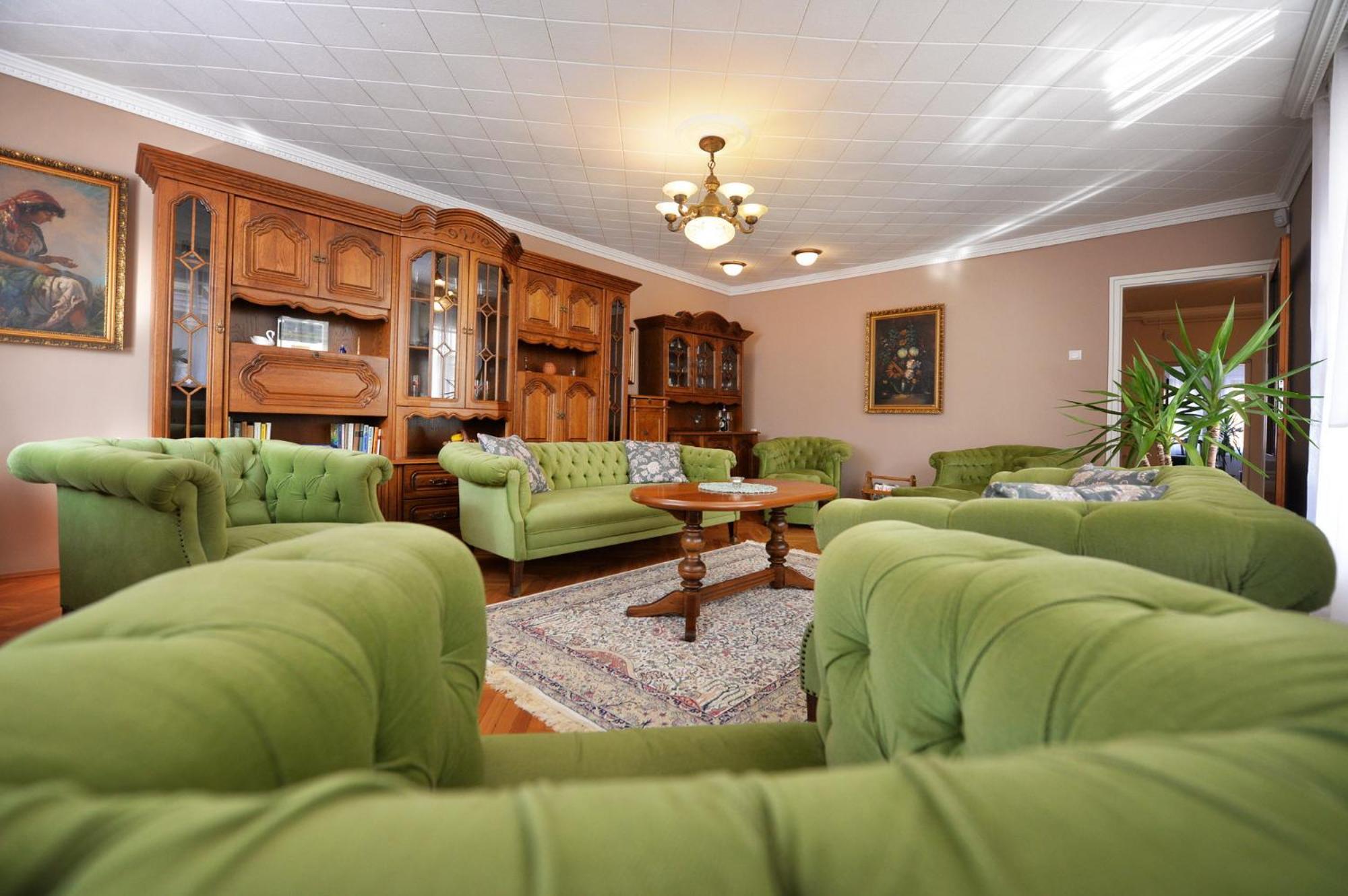 Hajduhegy Vendeghaz Apartment เอ็กเกอร์ ภายนอก รูปภาพ